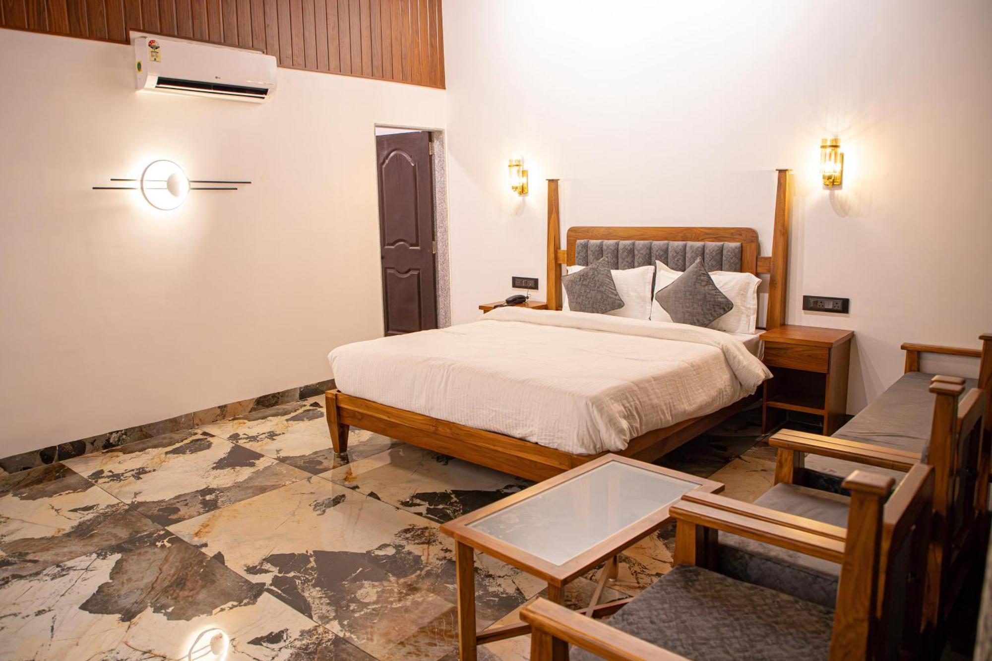 White Sand Beach Resort Kondivali Bagian luar foto