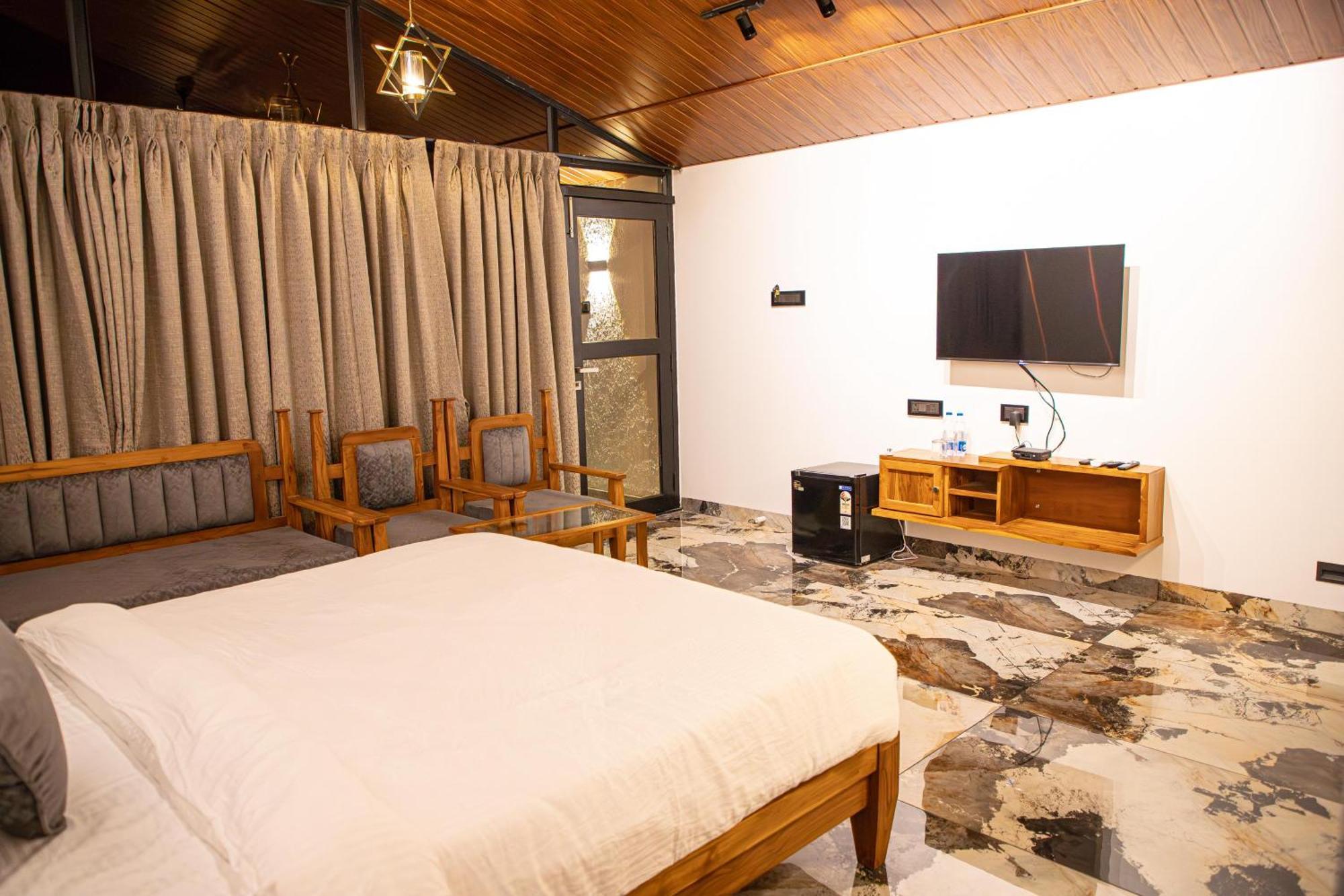 White Sand Beach Resort Kondivali Bagian luar foto